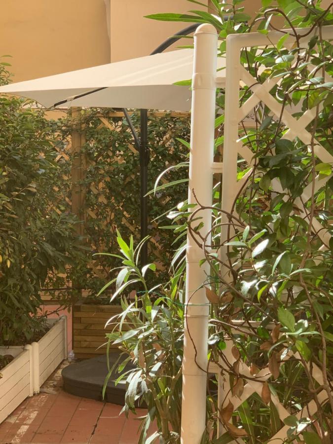 Ugo Bassi Lux Apartment Bologna Exterior photo